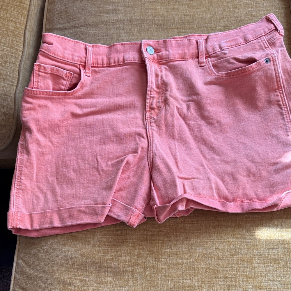 Preppy Coral Women's Shorts